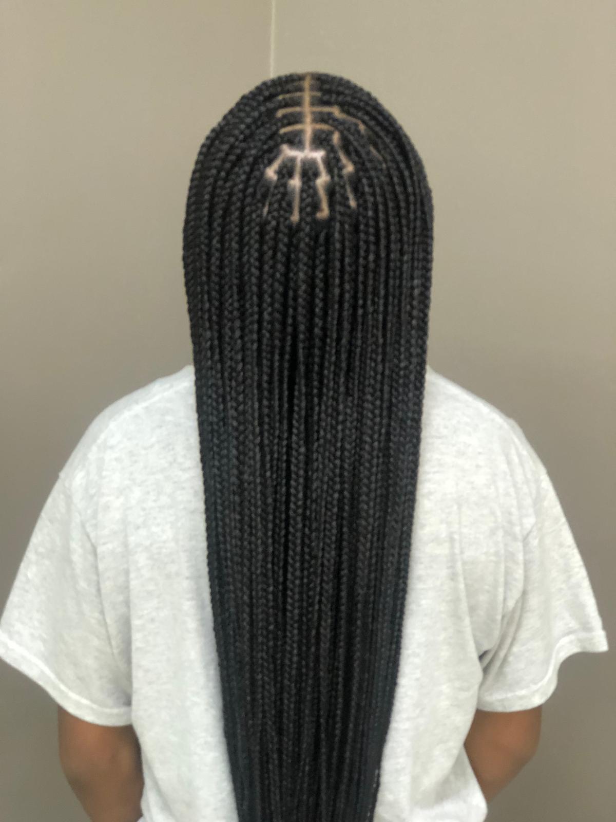 Braids at Naromie's Touch
